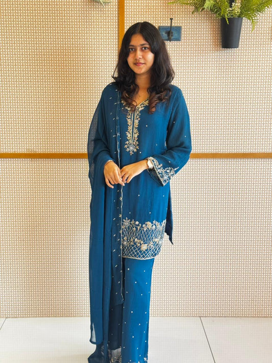 Party wear