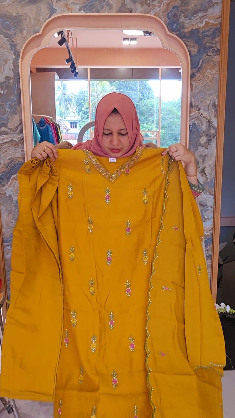 Party wear