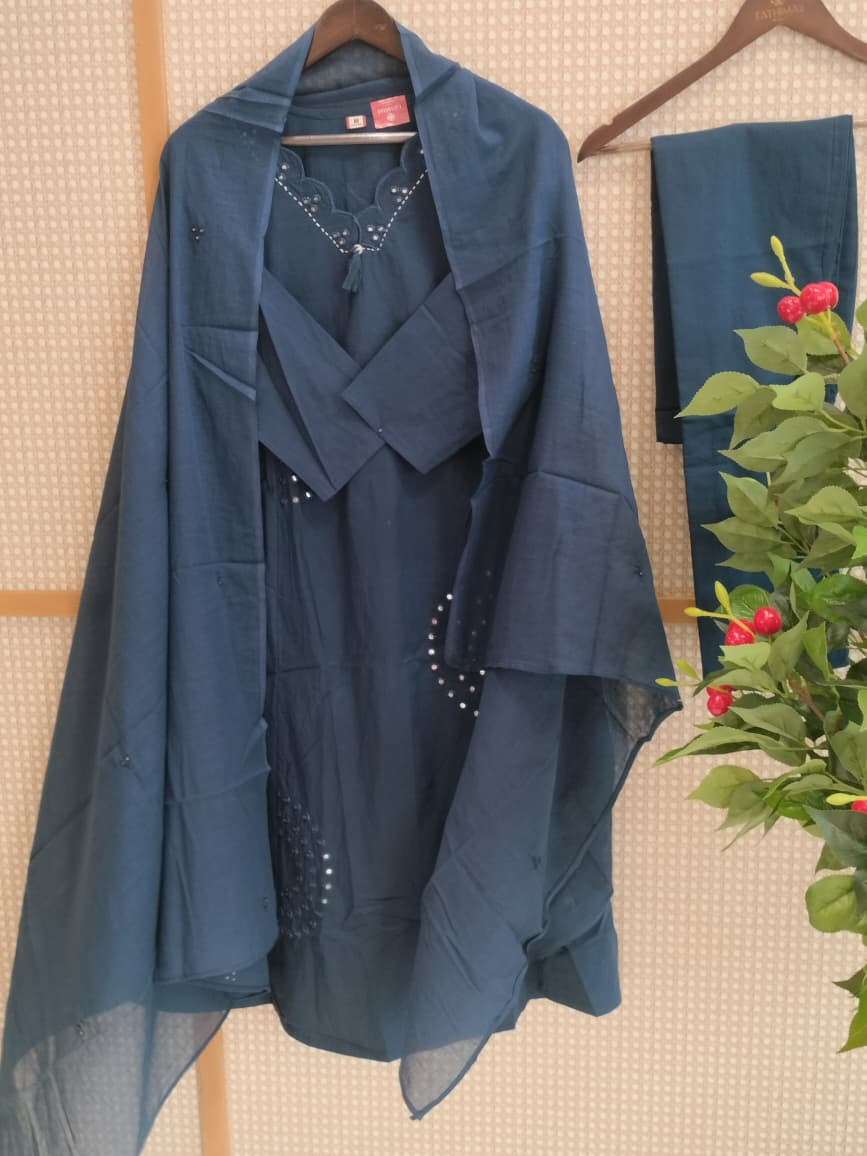 Party wear