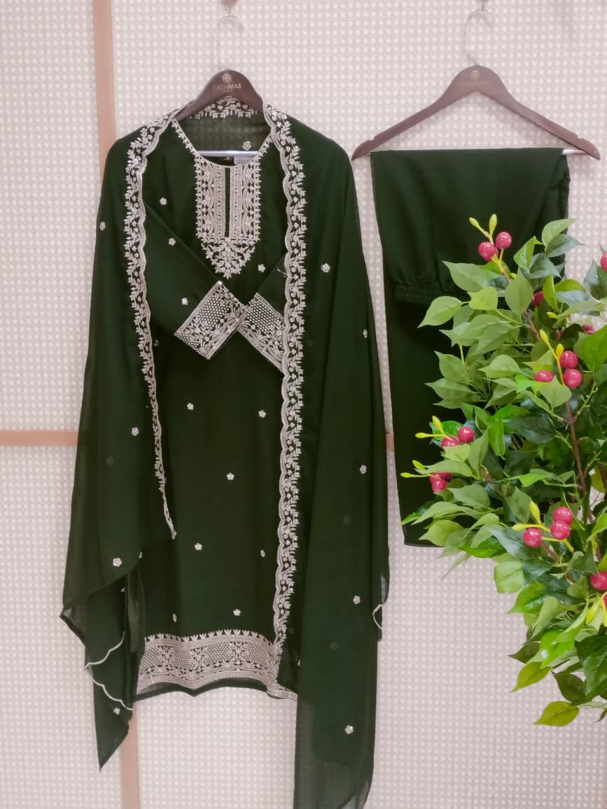 Party wear