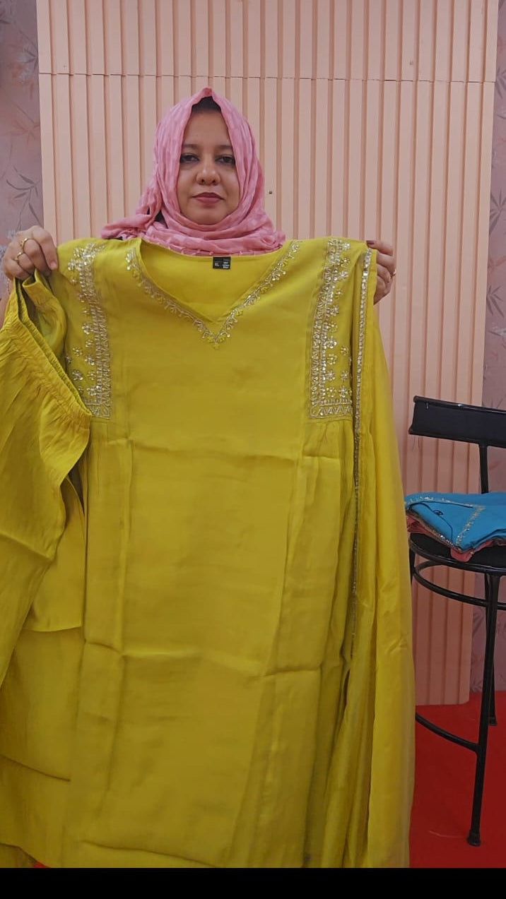 Party wear