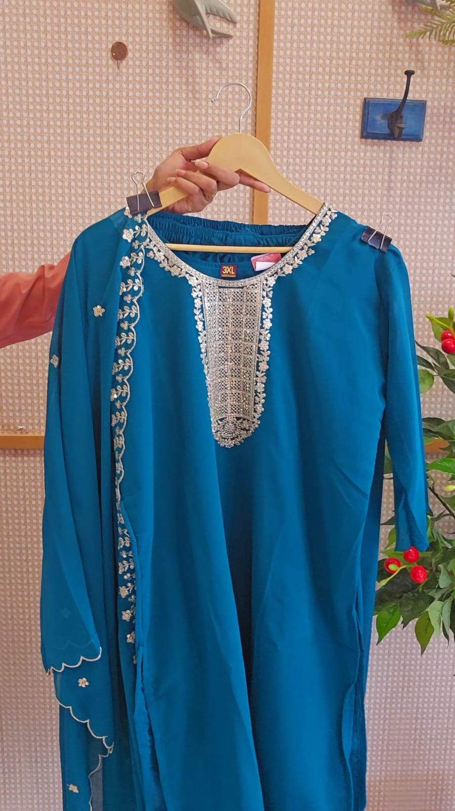 Party wear