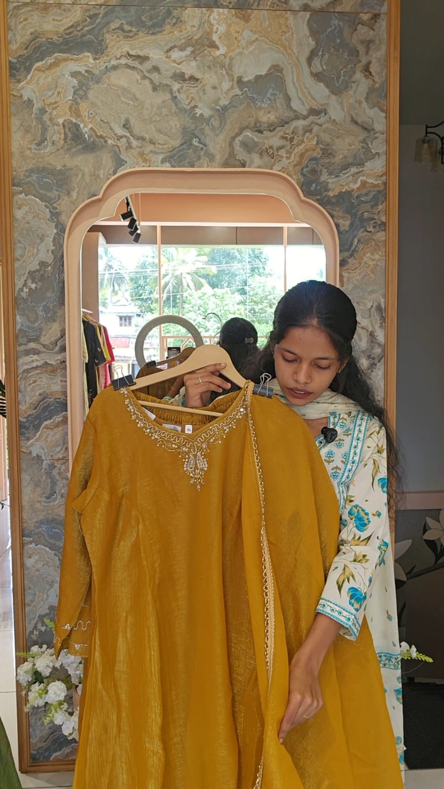 Party wear